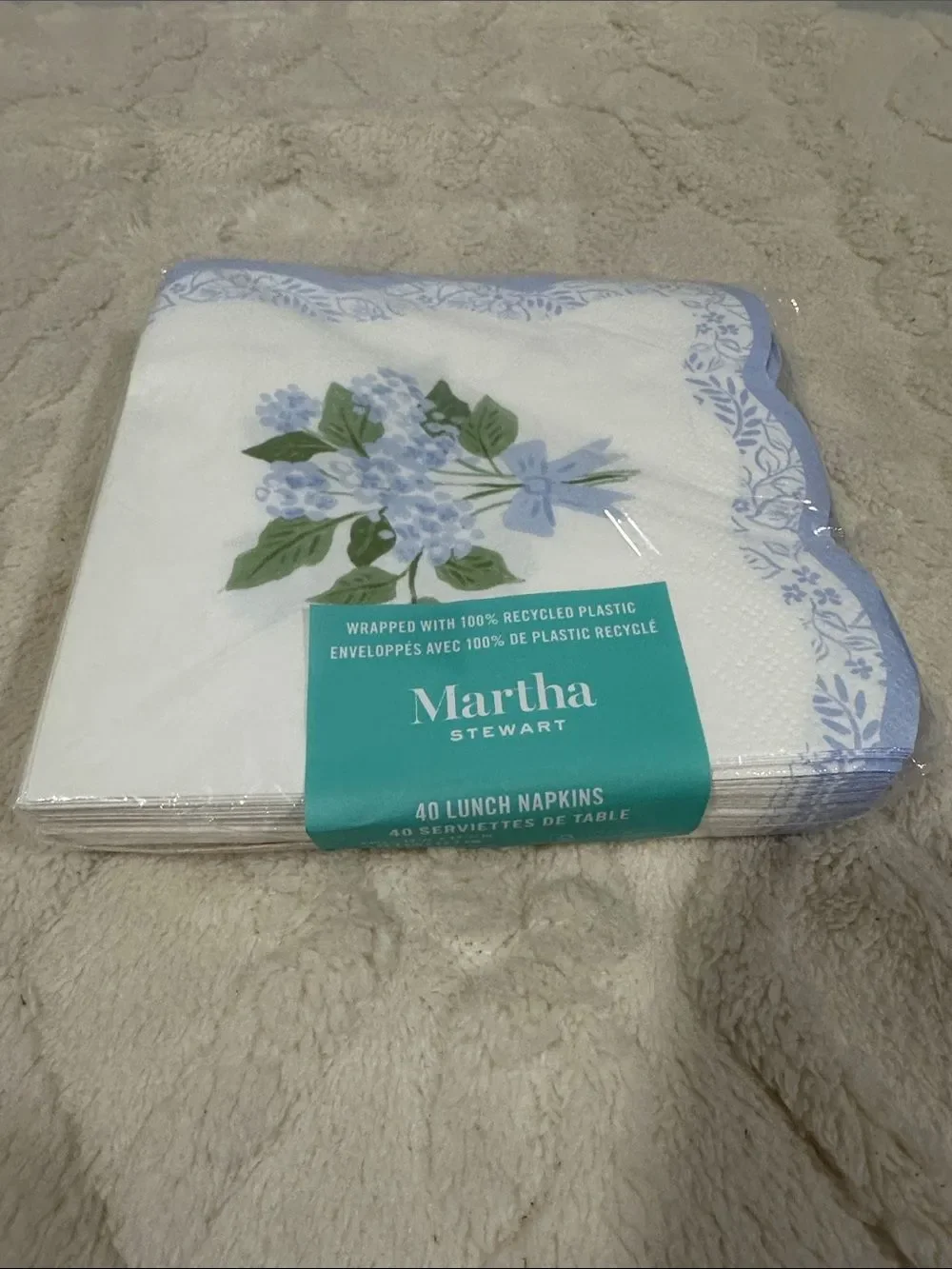 Martha STEWART White Lavender Green Hydrangea Scalloped Paper Napkins 40 3-ply